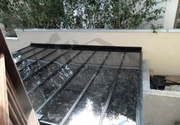 Policarbonato Compacto Toldos Proteção